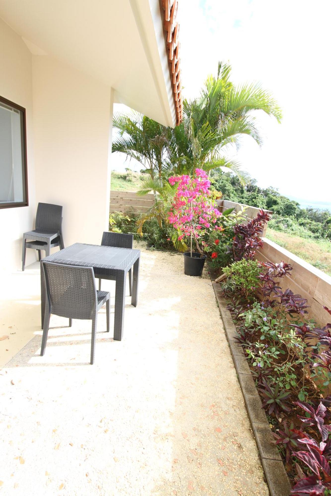 Ocean Hills Kouri Hotel Nakijin Bilik gambar